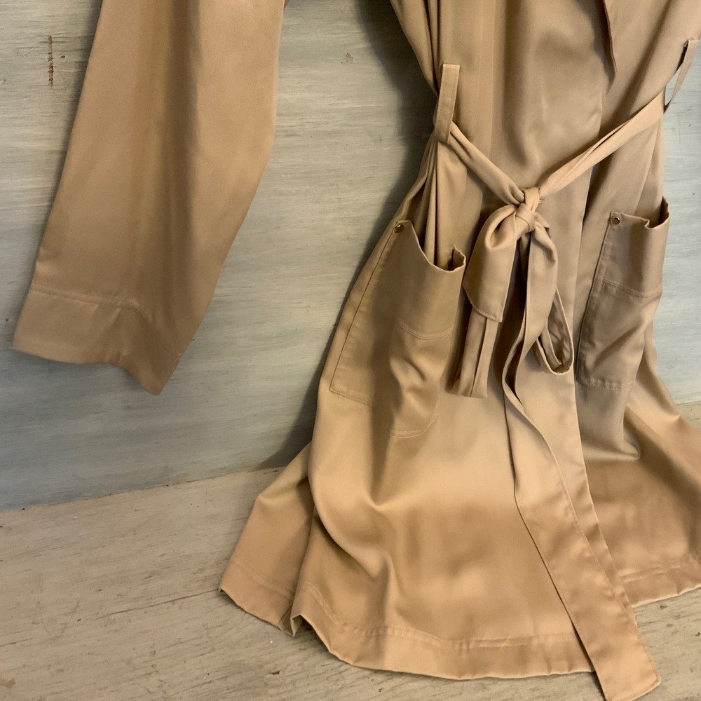 a New Day Tan Lightweight Tie Waist Short Trench Coat Jacket Size Large GC - Picture 4 of 8